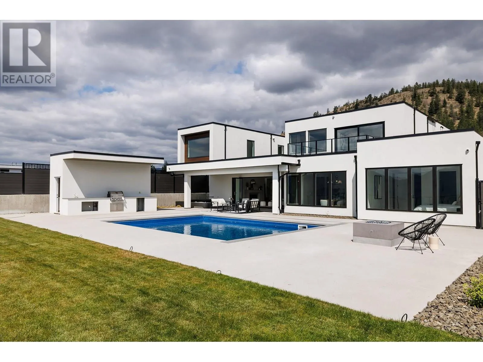 1392 Vineyard Drive