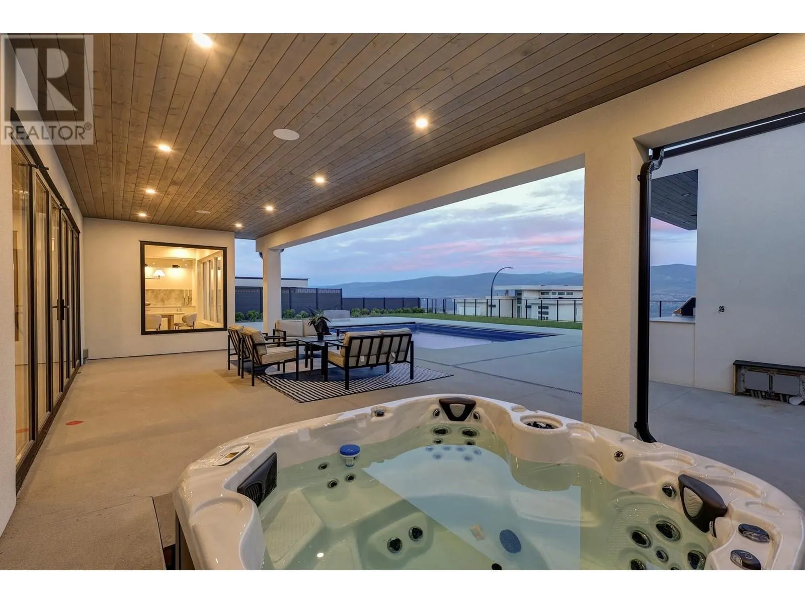 1392 Vineyard Drive