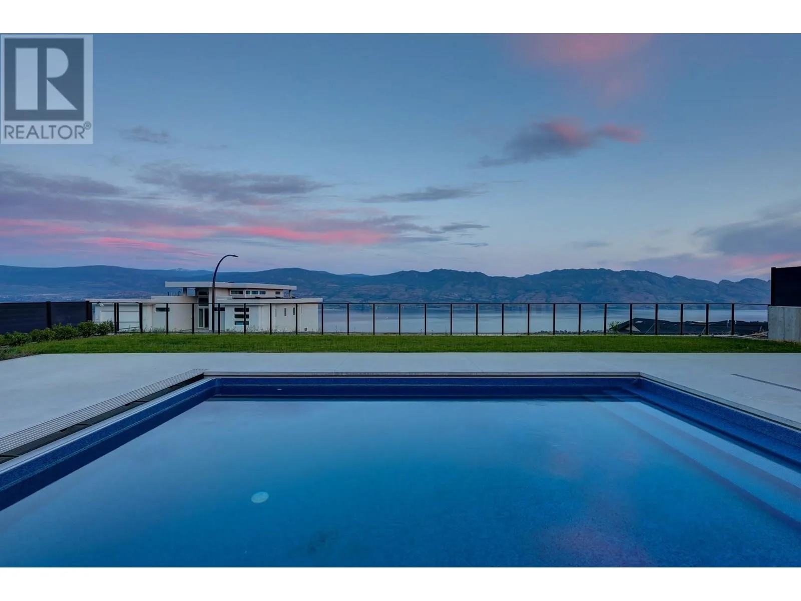 1392 Vineyard Drive