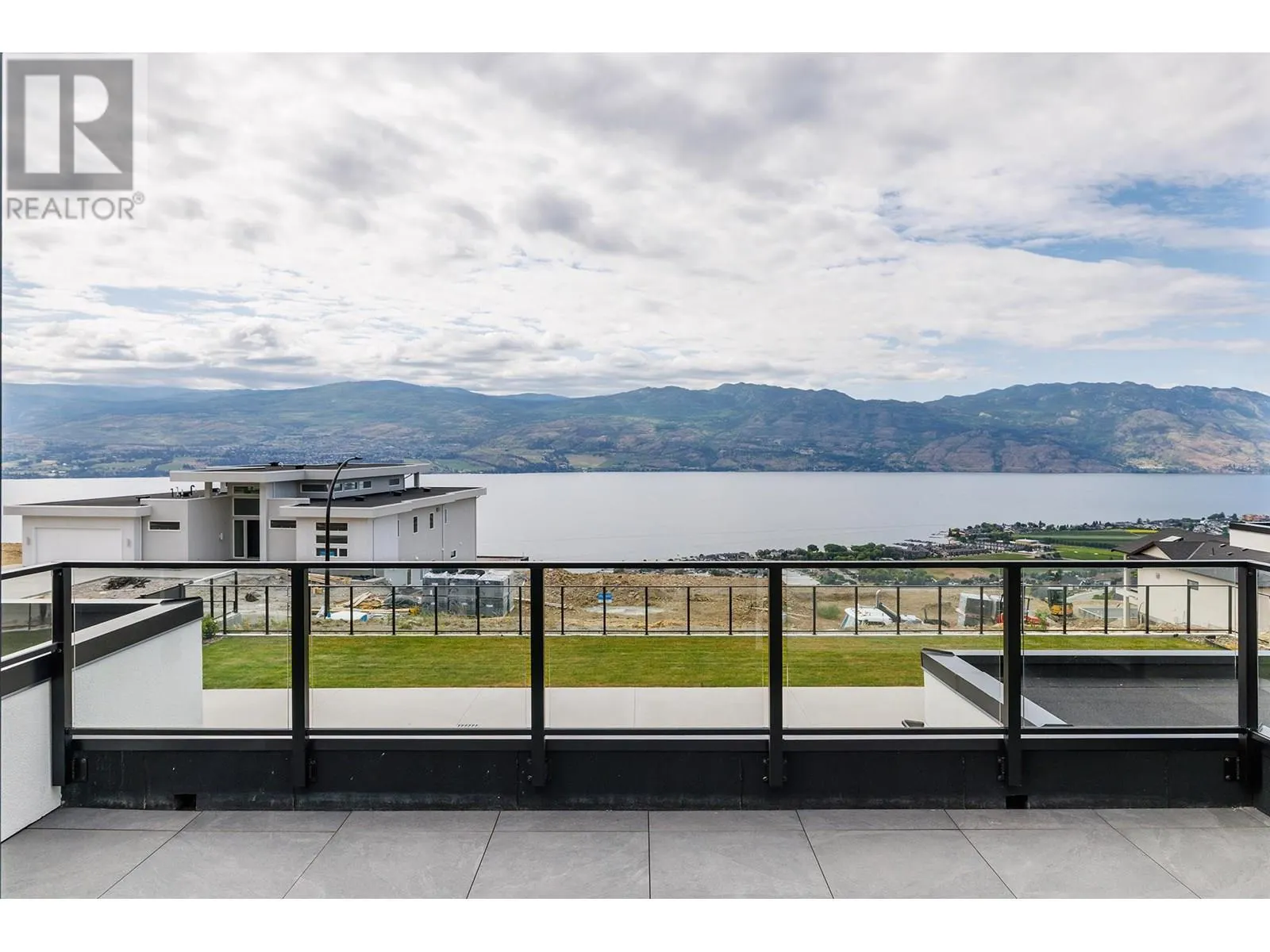 1392 Vineyard Drive