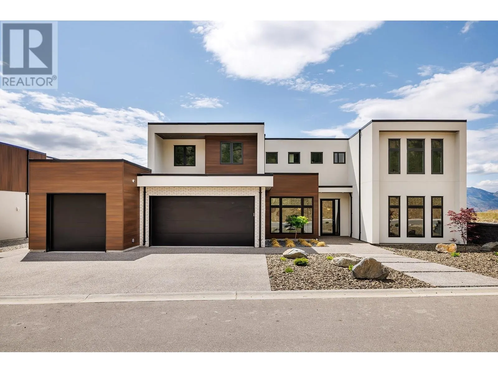 1392 Vineyard Drive