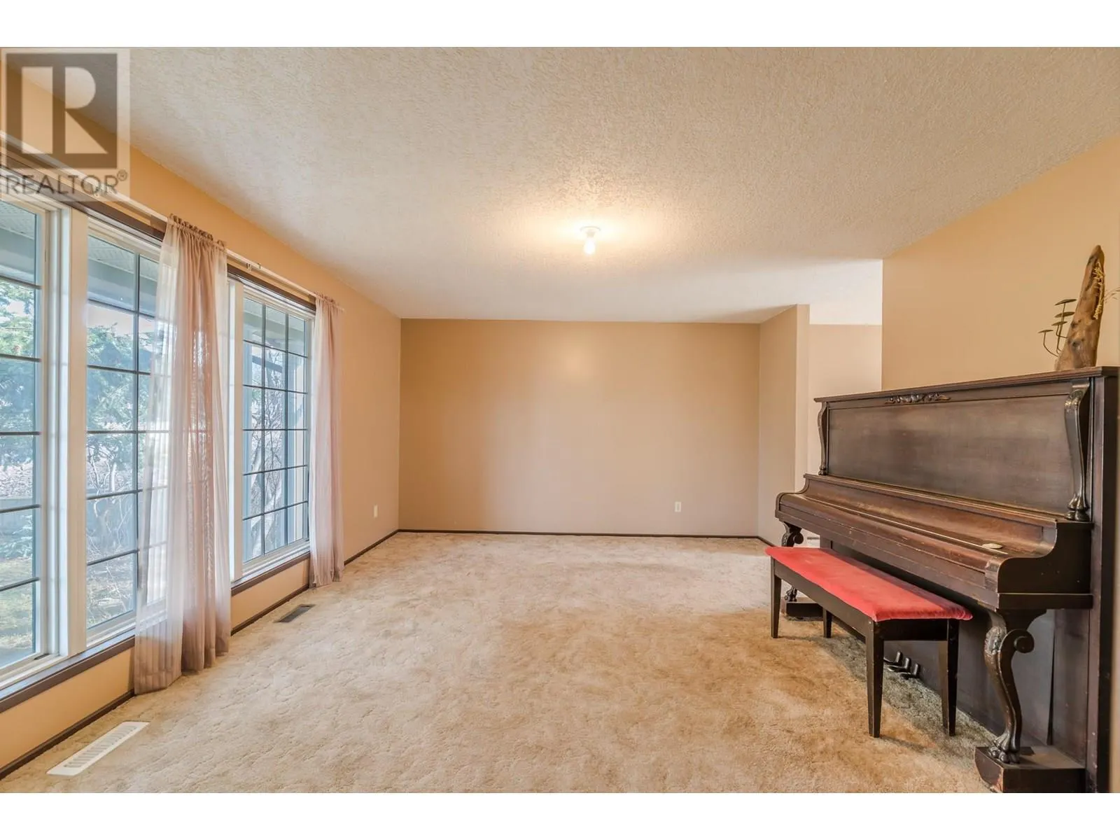 172 Westview Drive