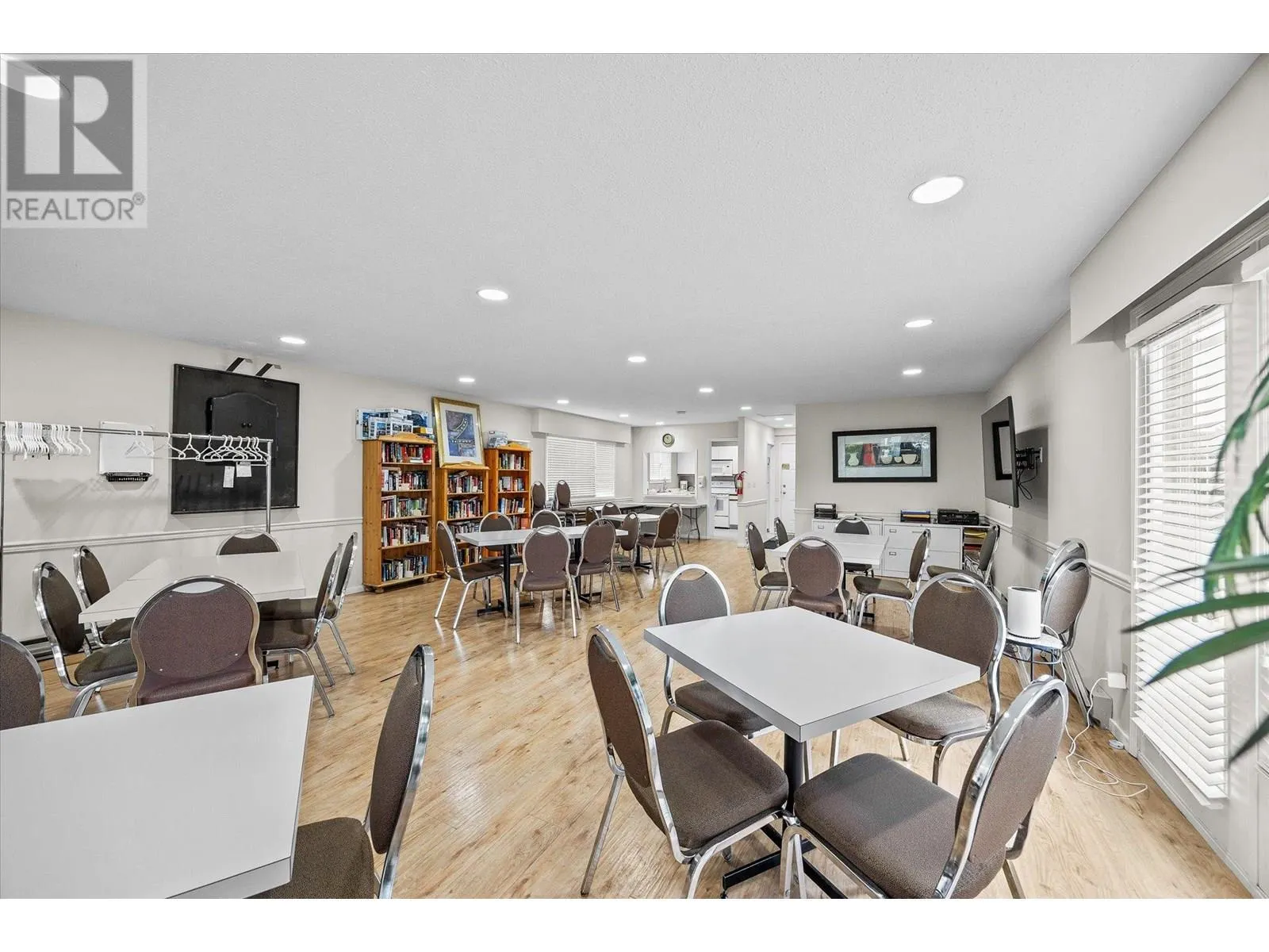 950 Lanfranco Road Unit# 34
