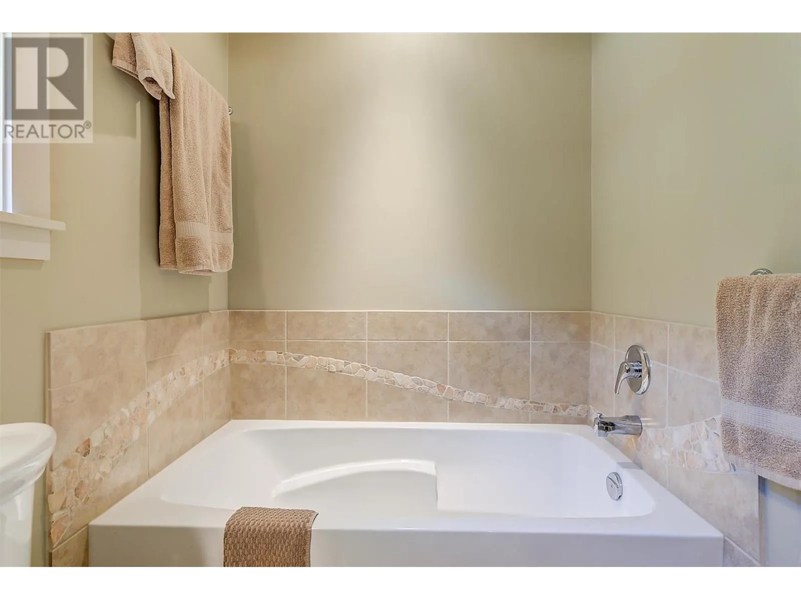 4356 Beach Avenue Unit# 6