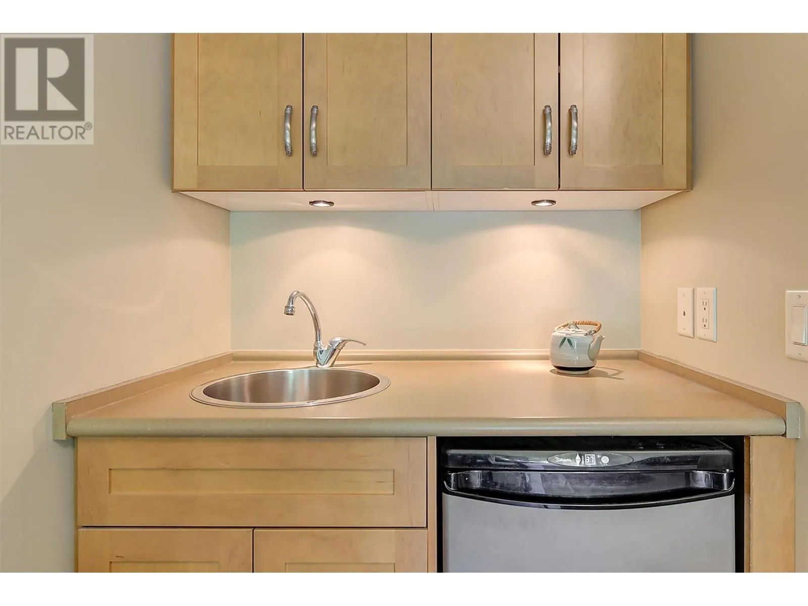 4356 Beach Avenue Unit# 6