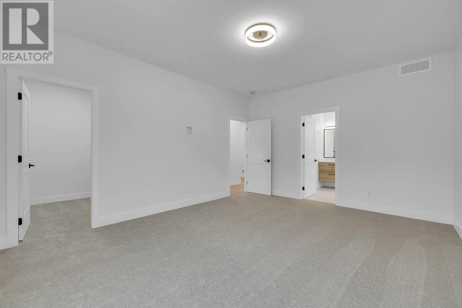 2843 Canyon Crest Drive