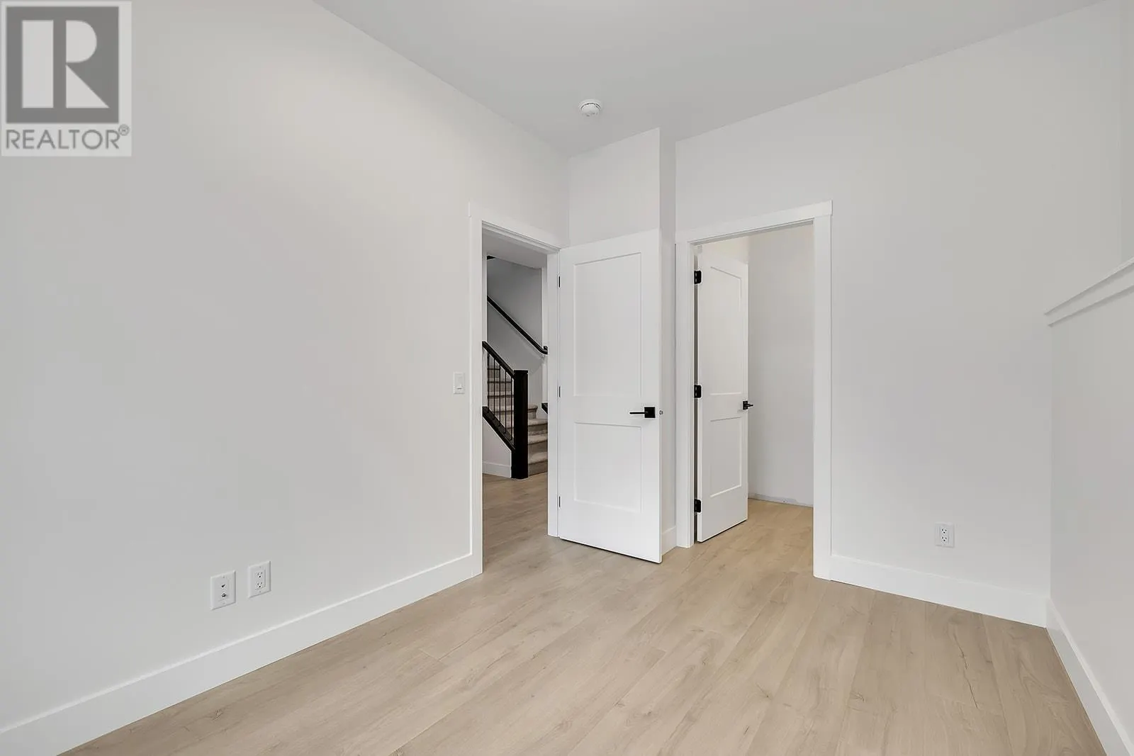 2843 Canyon Crest Drive