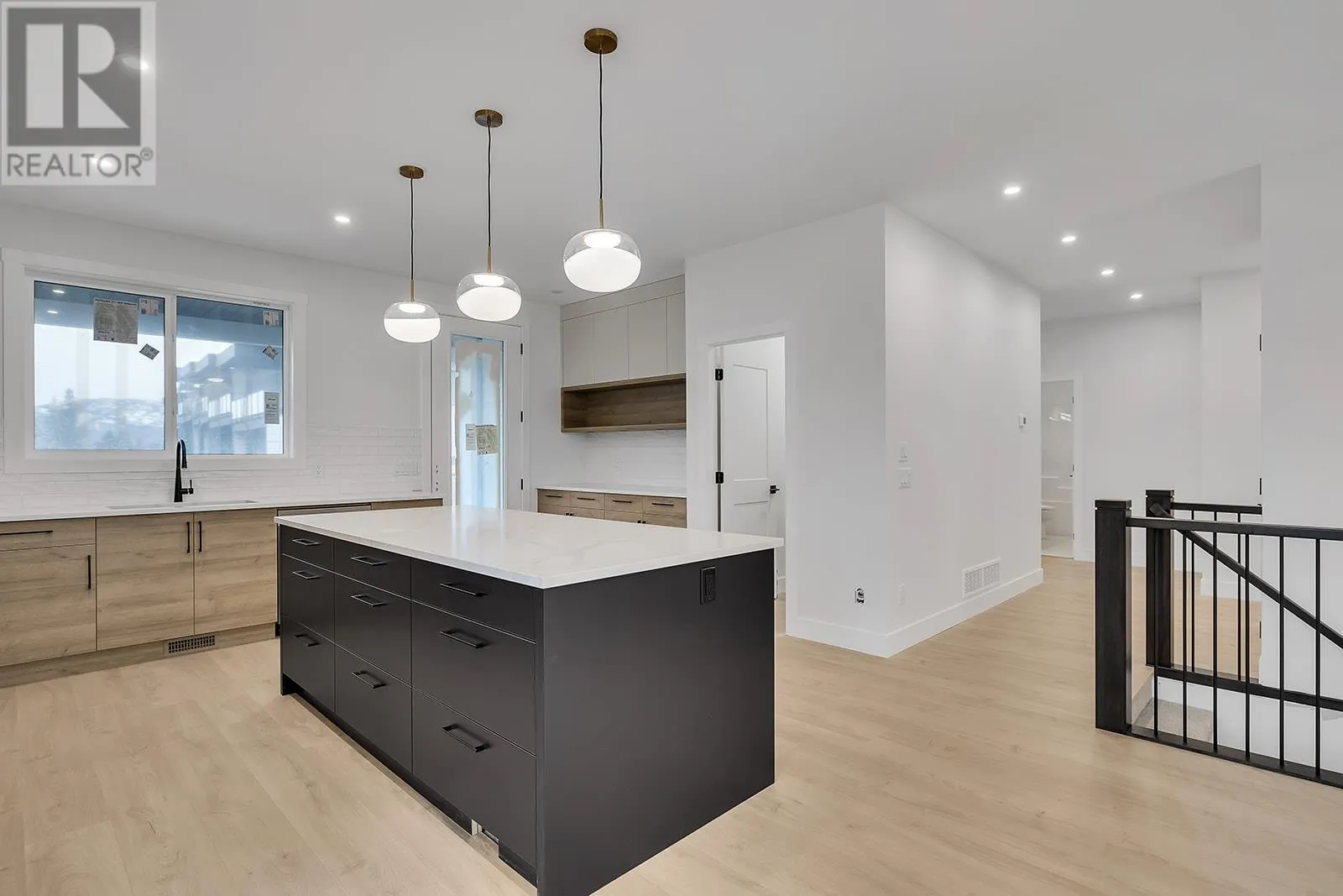 2843 Canyon Crest Drive