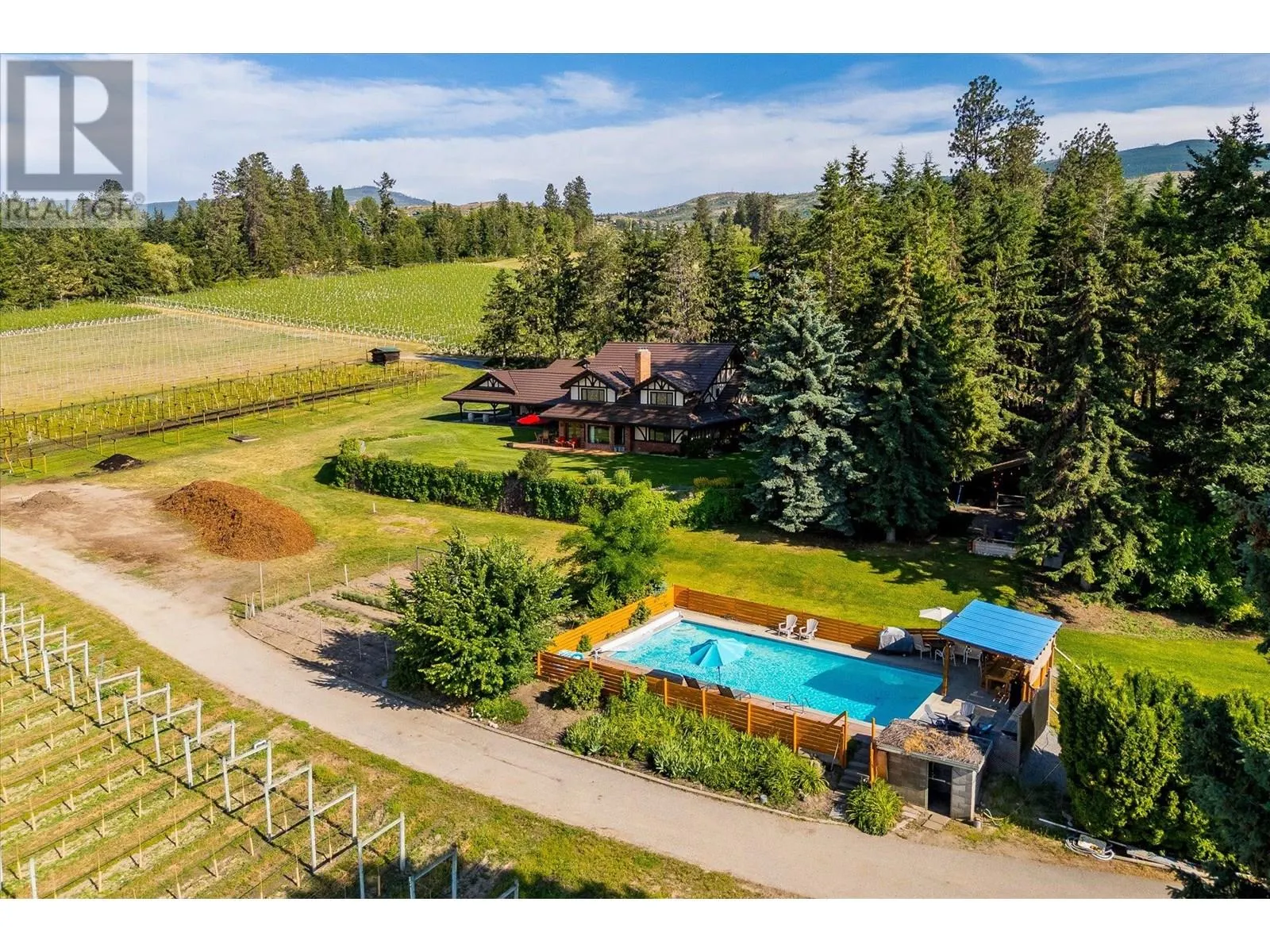 4855 Chute Lake Road