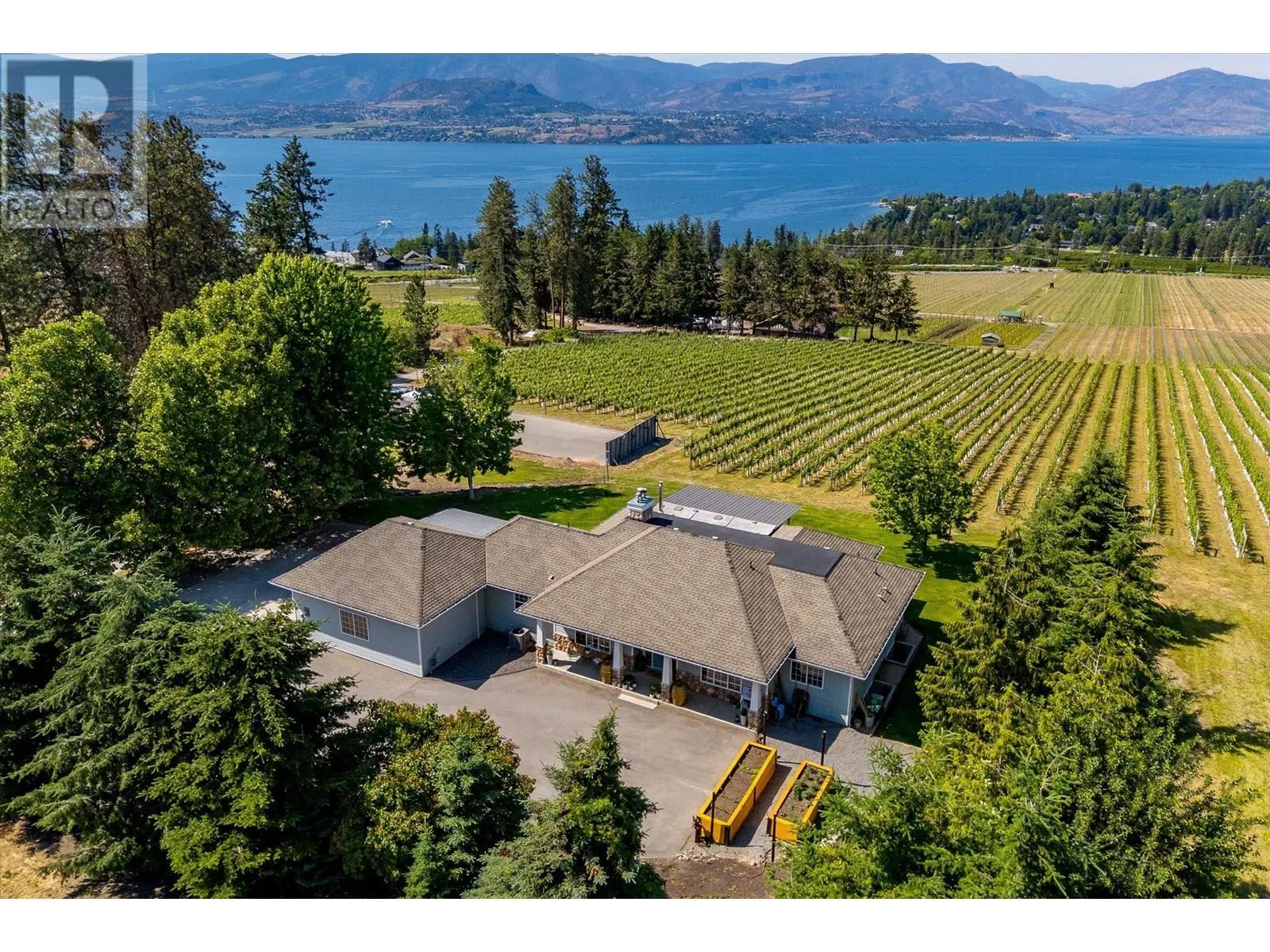 4855 Chute Lake Road
