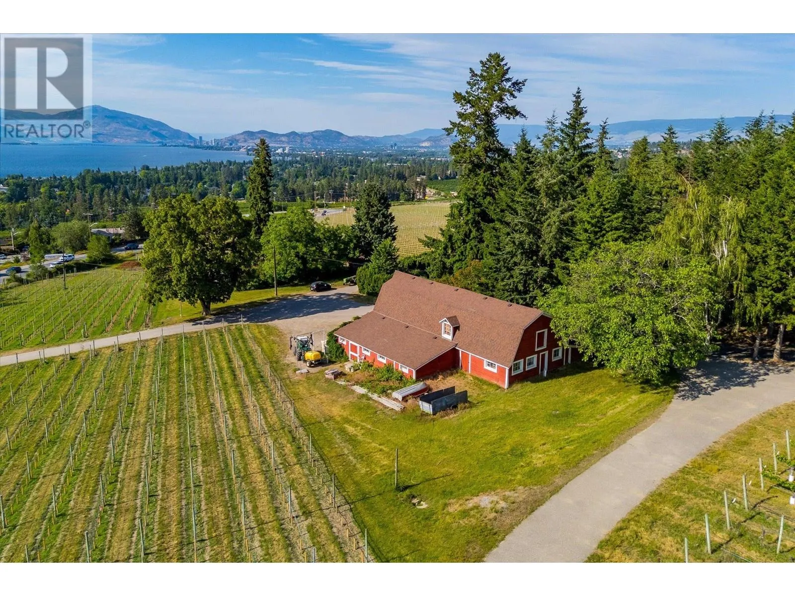 4855 Chute Lake Road