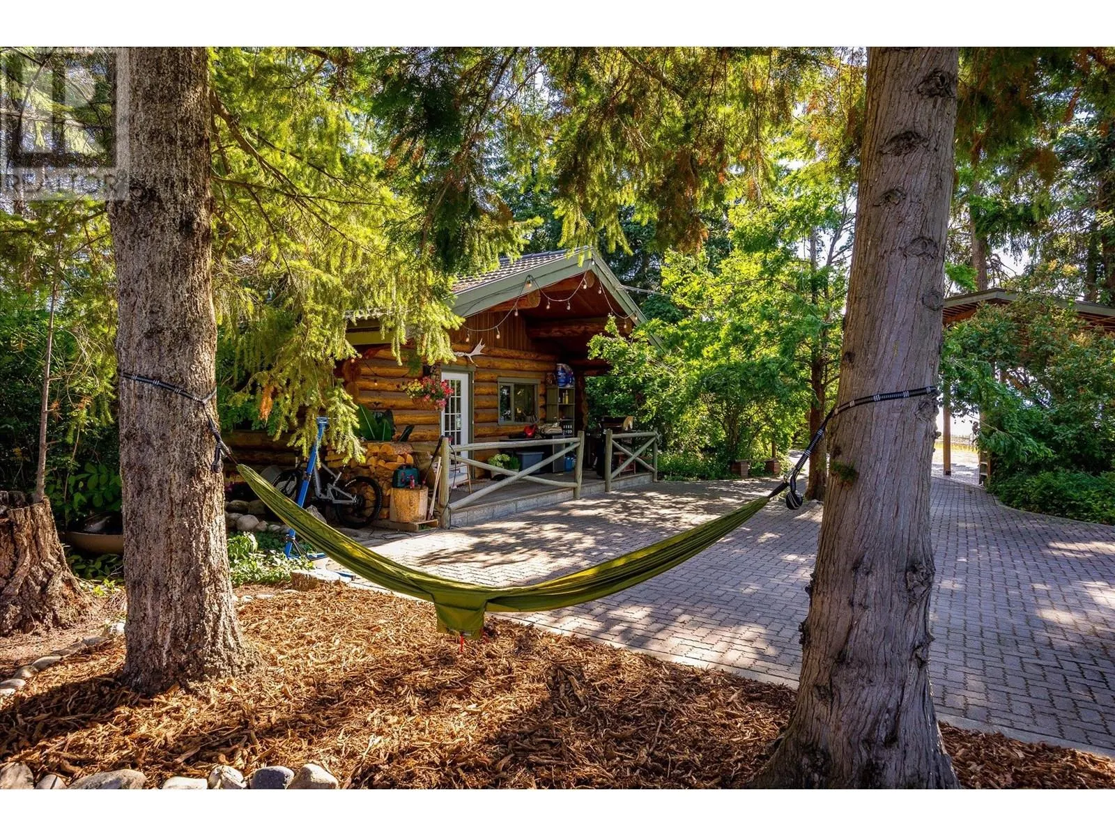 4855 Chute Lake Road