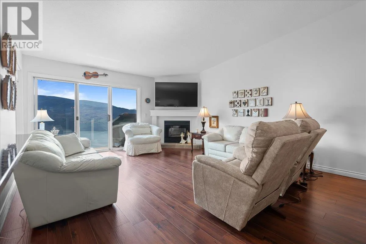 4470 Ponderosa Drive Unit# 201