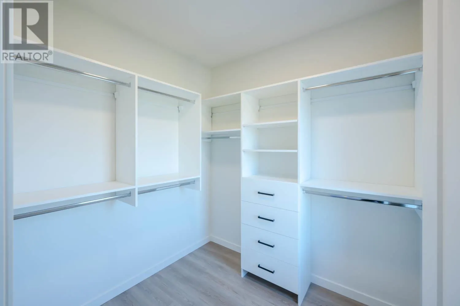 158 DEER Place Unit# 107