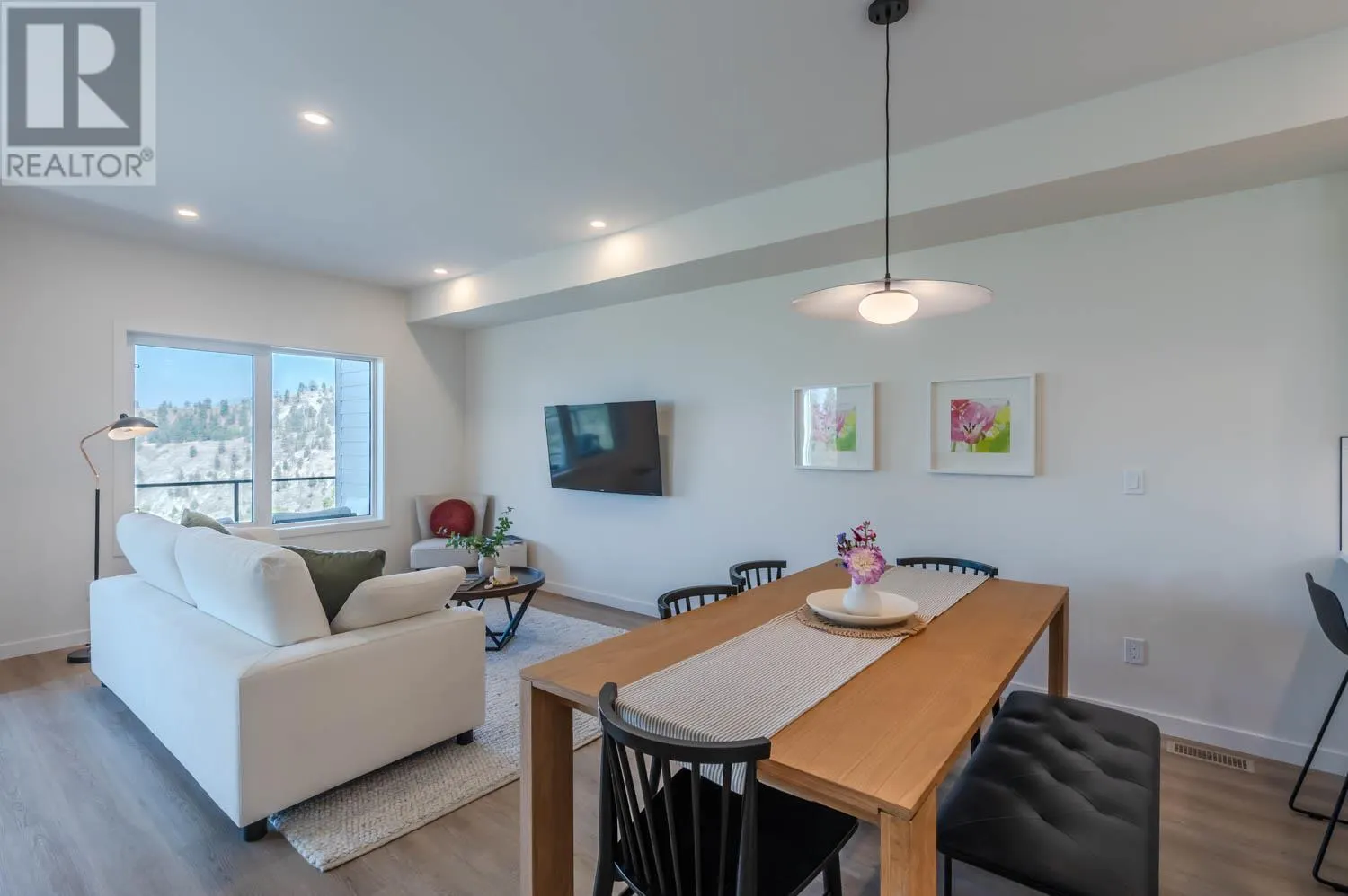 158 DEER Place Unit# 107