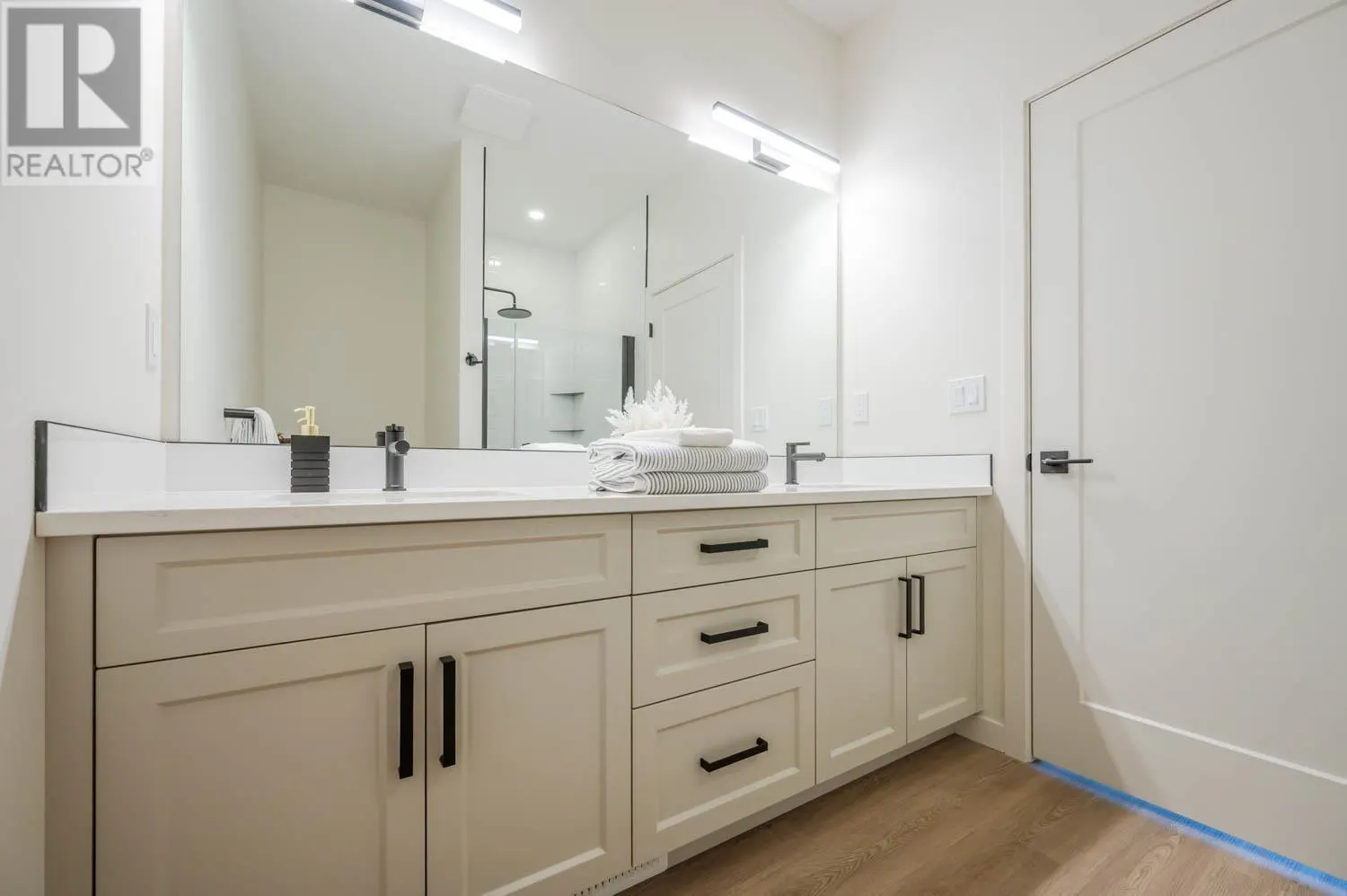 158 DEER Place Unit# 107