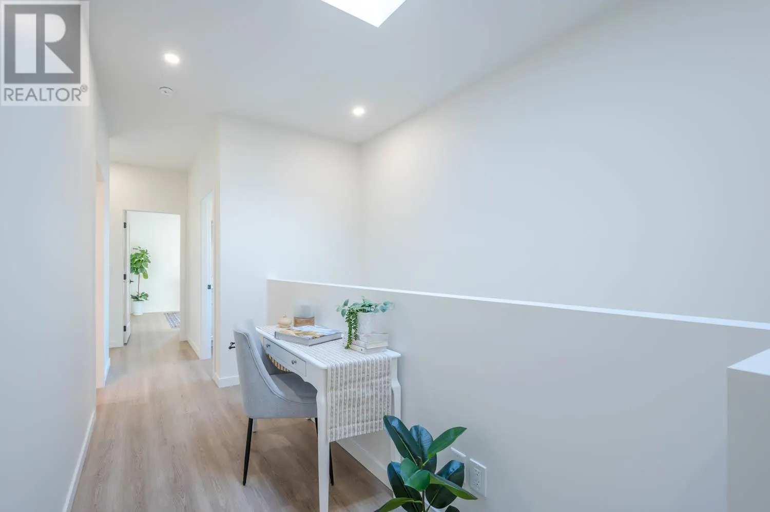 158 DEER Place Unit# 107