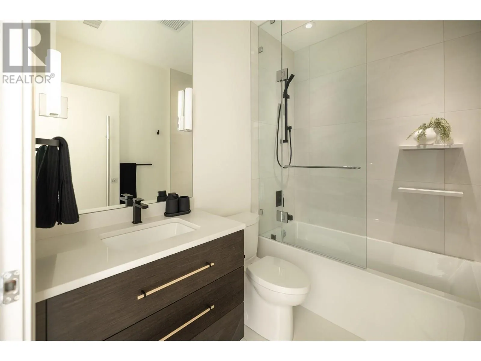 460 Groves Avenue Unit# 601