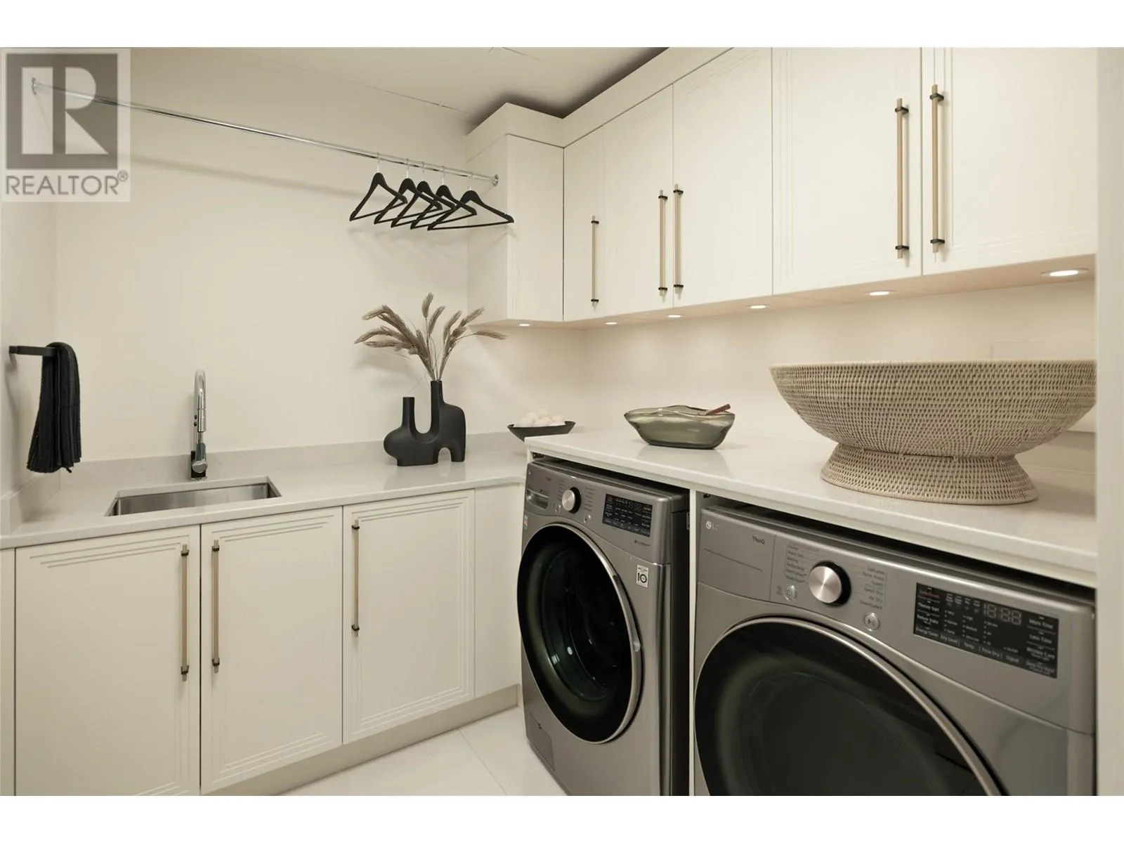 460 Groves Avenue Unit# 601
