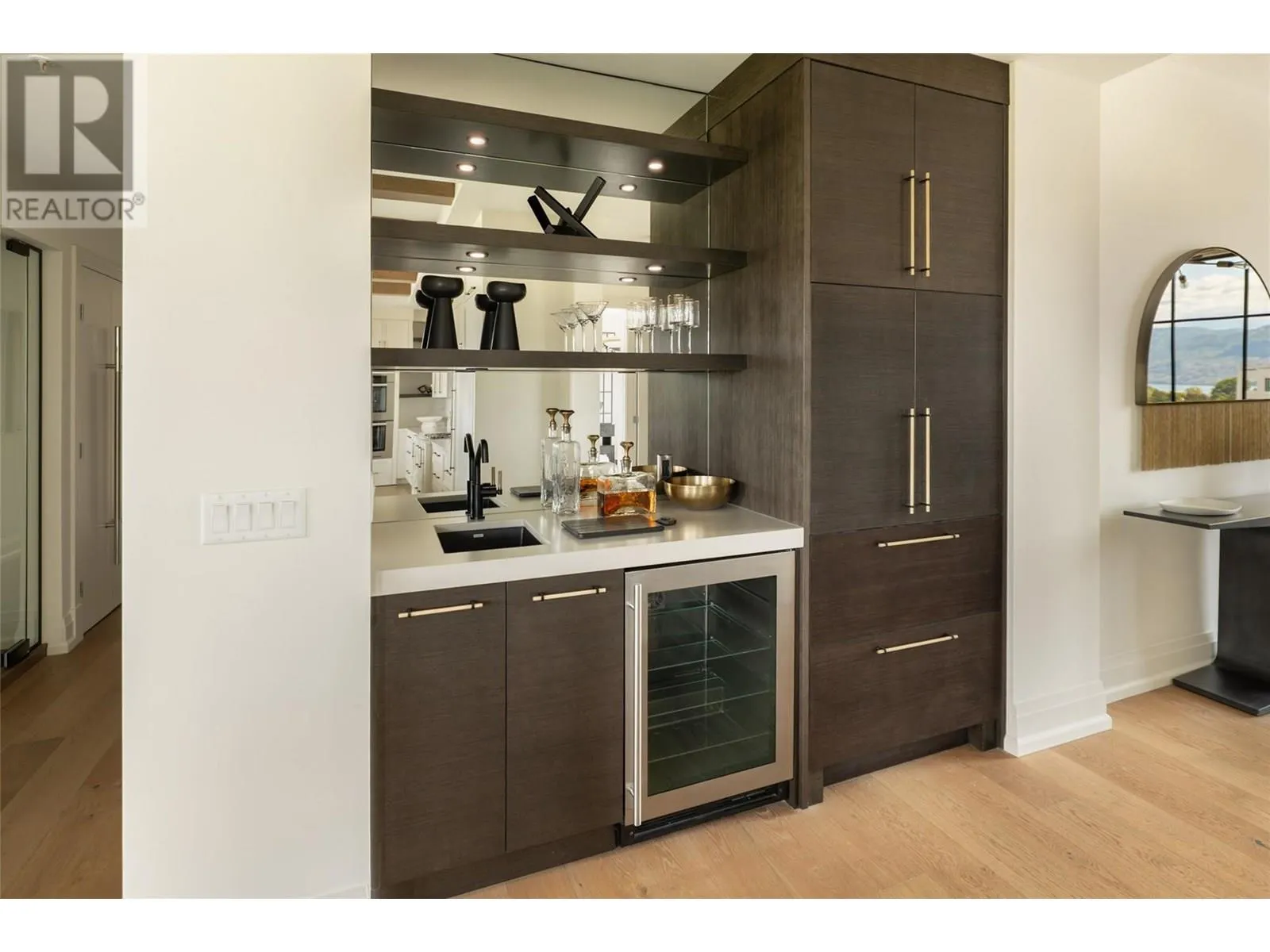 460 Groves Avenue Unit# 601