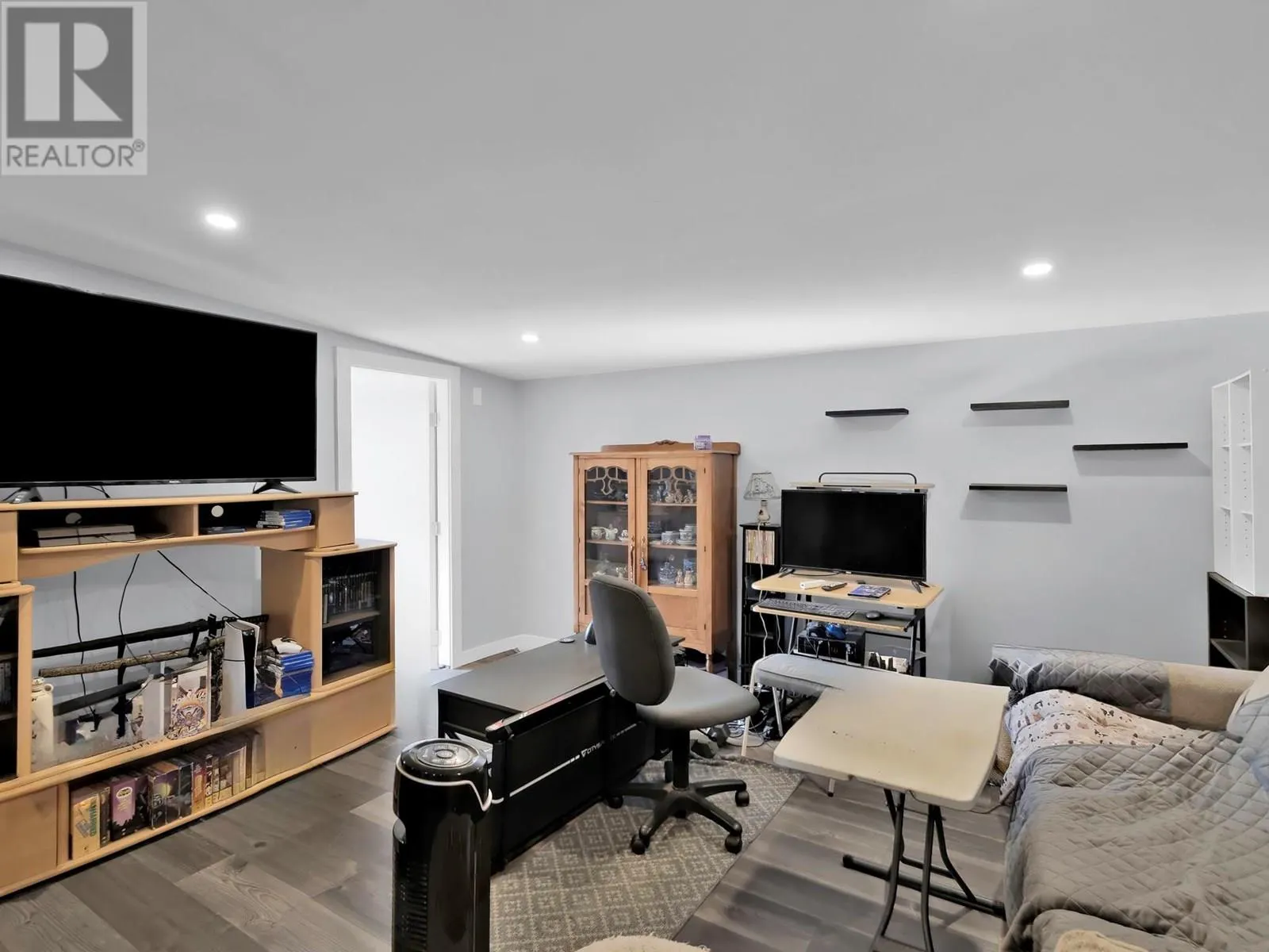 3381 Village Green Way Unit# 33