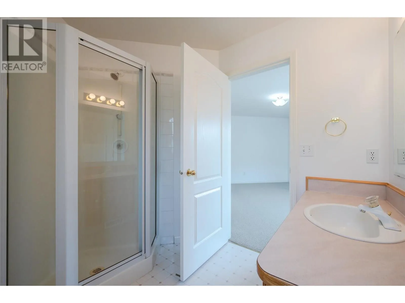 5050 13th Avenue Unit# 4
