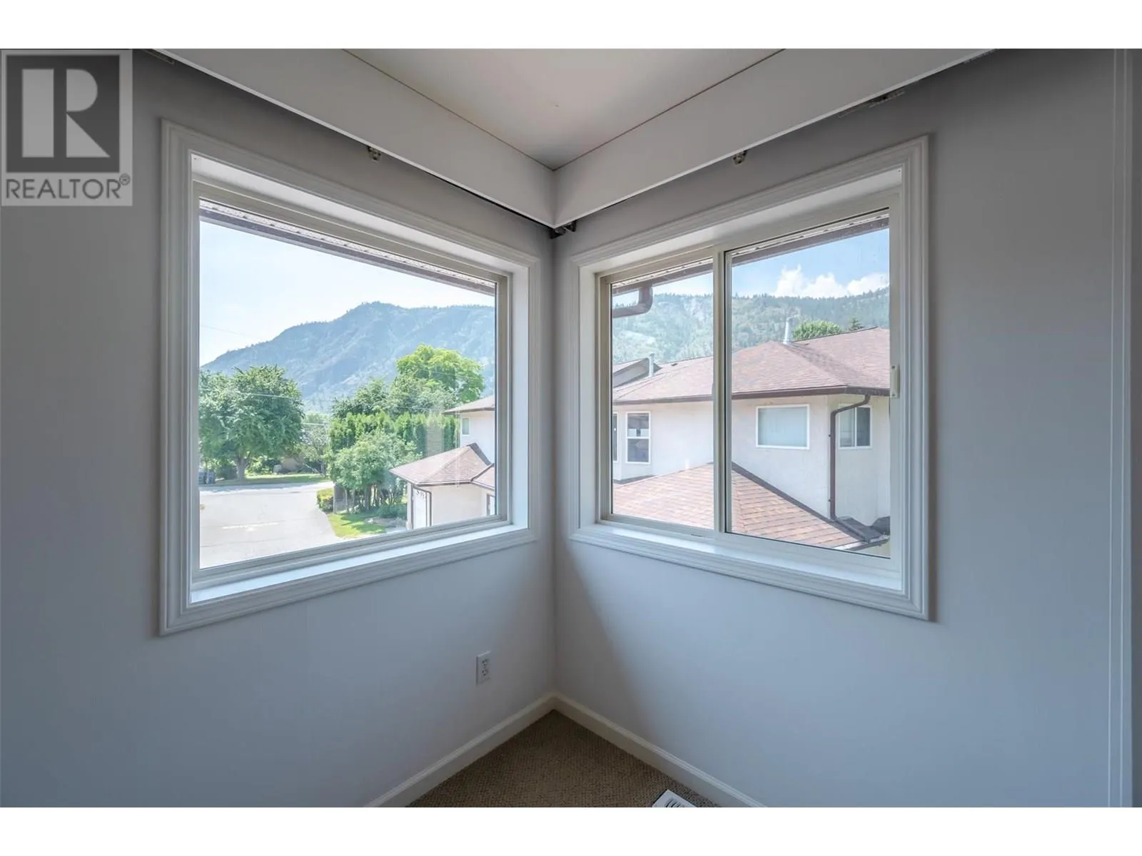 5050 13th Avenue Unit# 4
