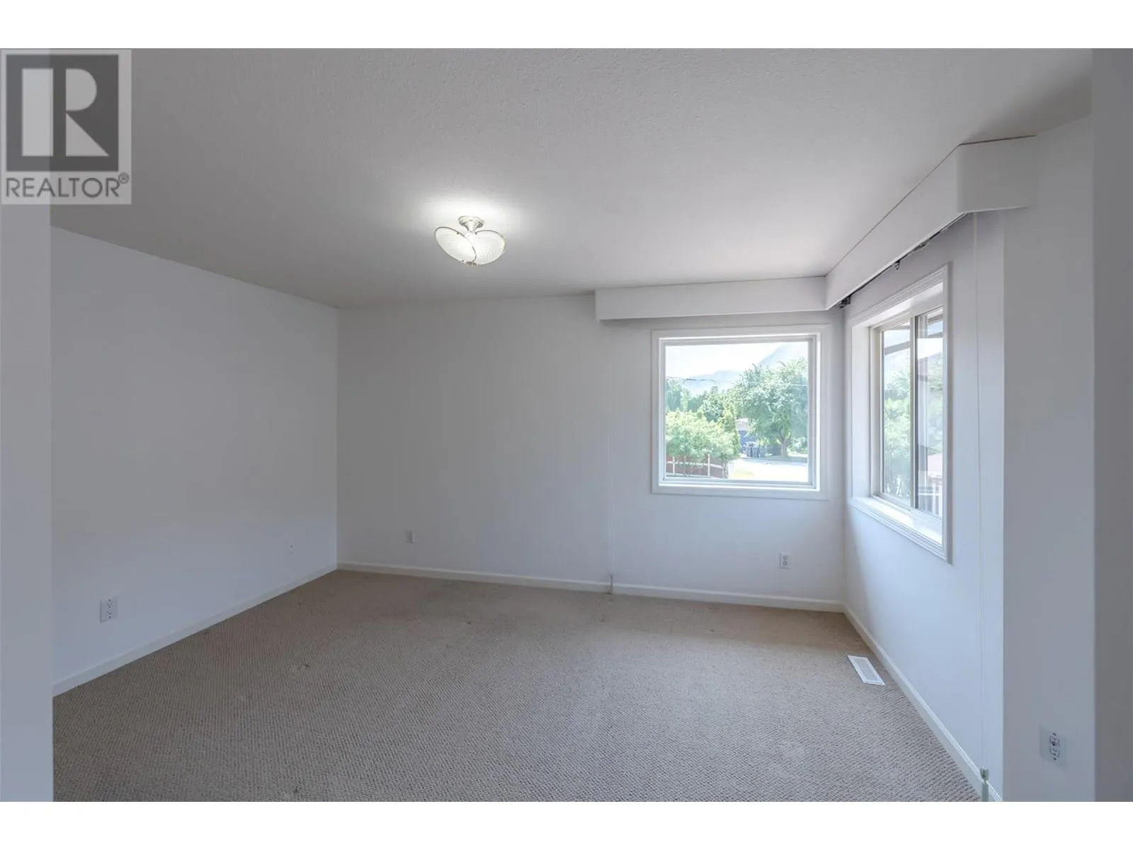 5050 13th Avenue Unit# 4