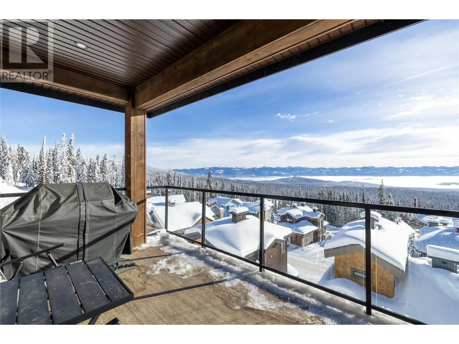 550 Feathertop Way