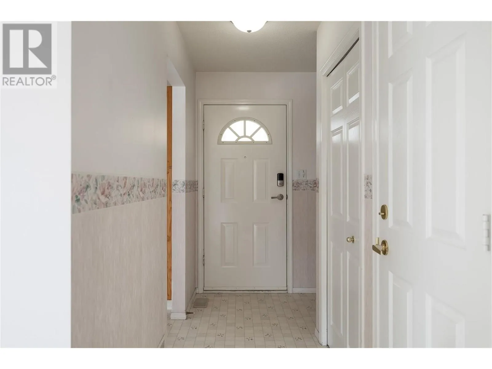 3930 20 Street Unit# 2