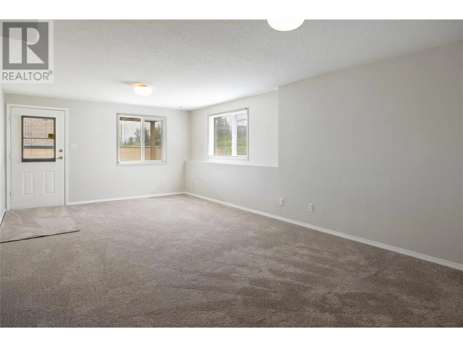3930 20 Street Unit# 2
