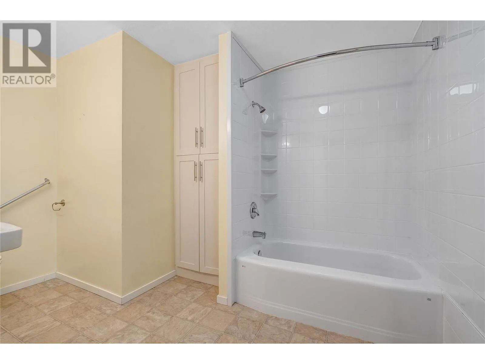 10110 Main Street