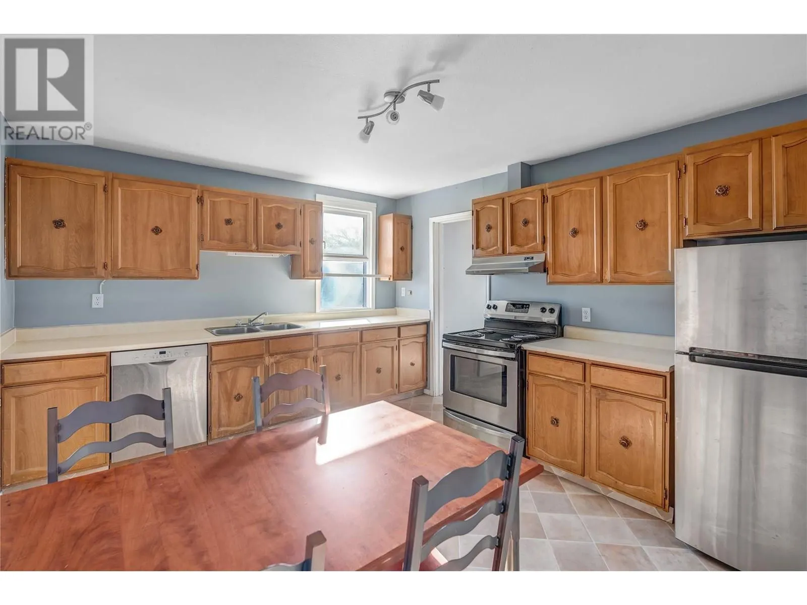 10110 Main Street