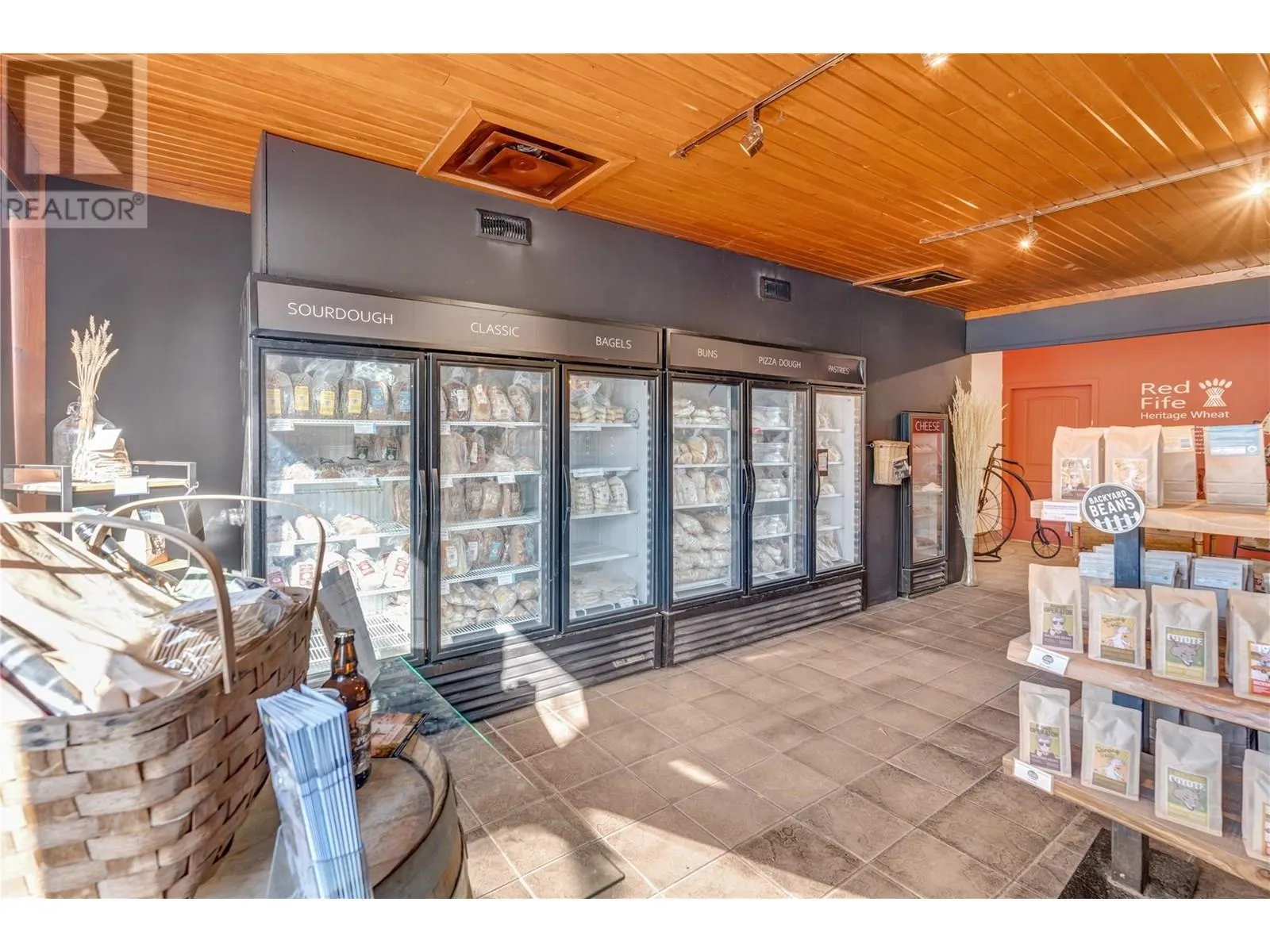 10110 Main Street