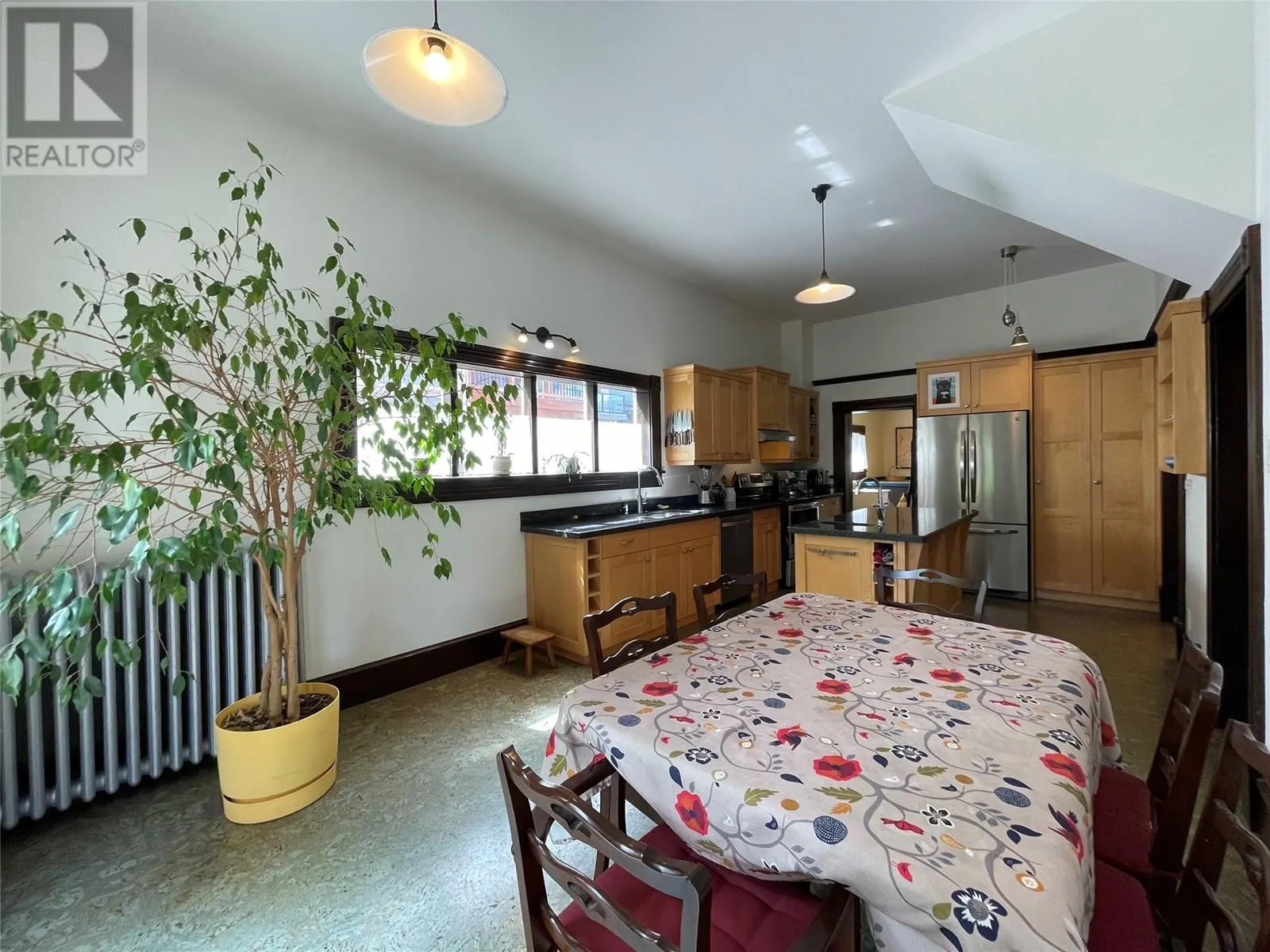 424 Observatory Street