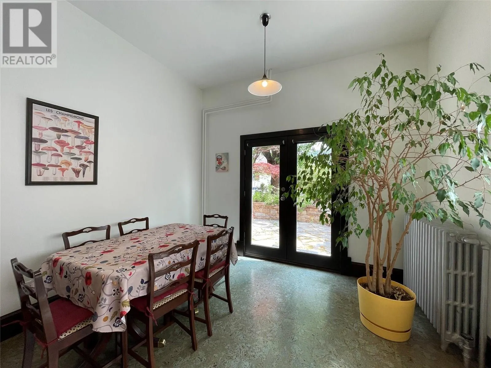 424 Observatory Street