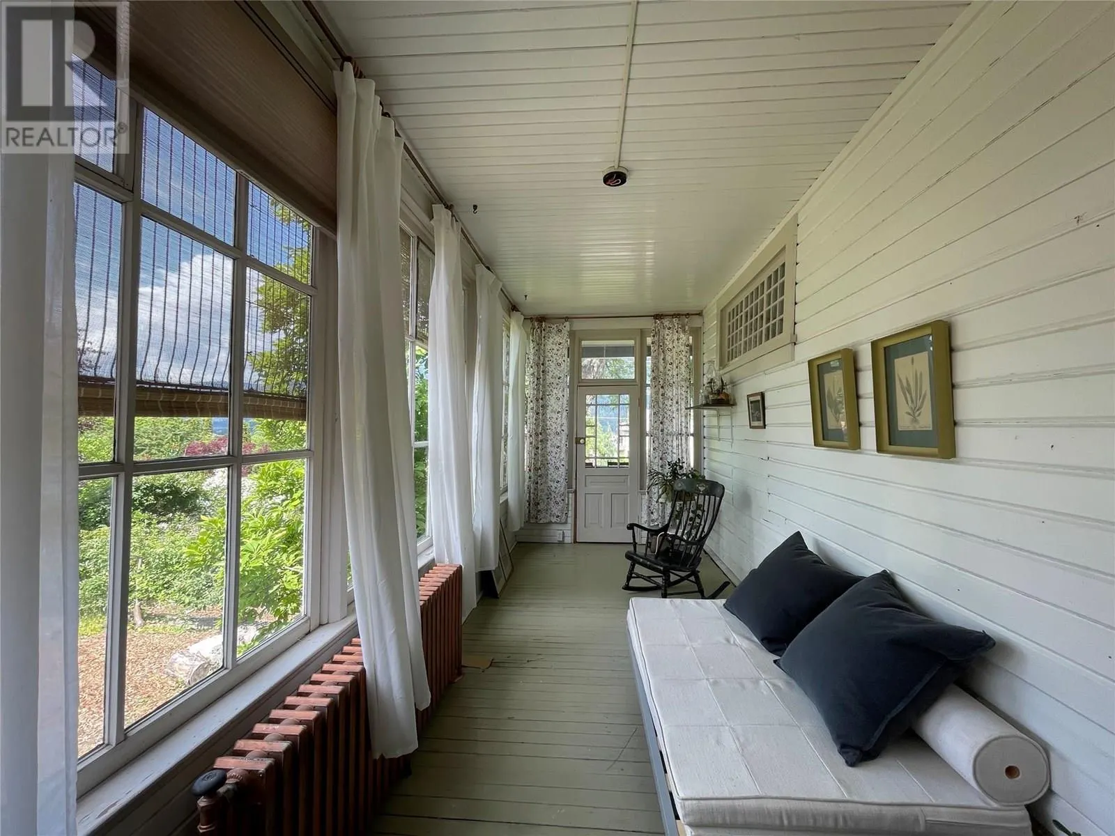 424 Observatory Street