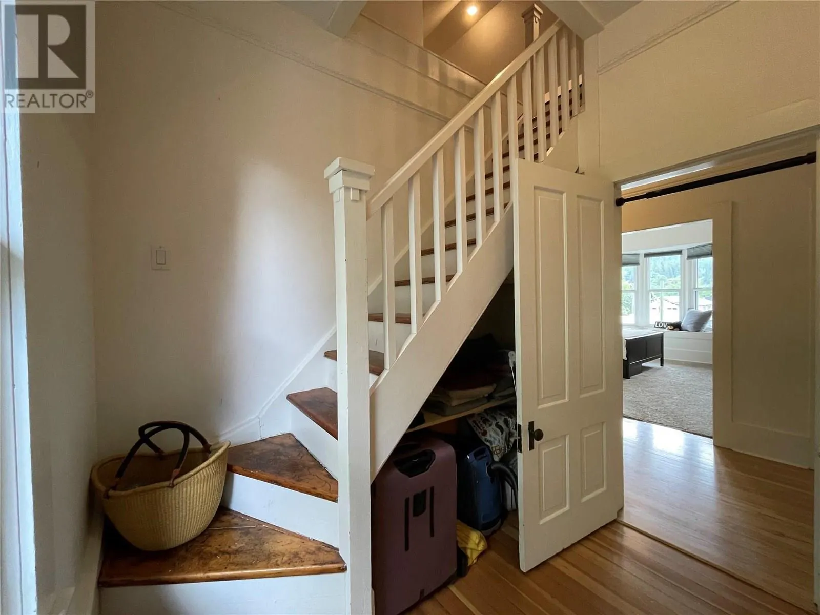 424 Observatory Street