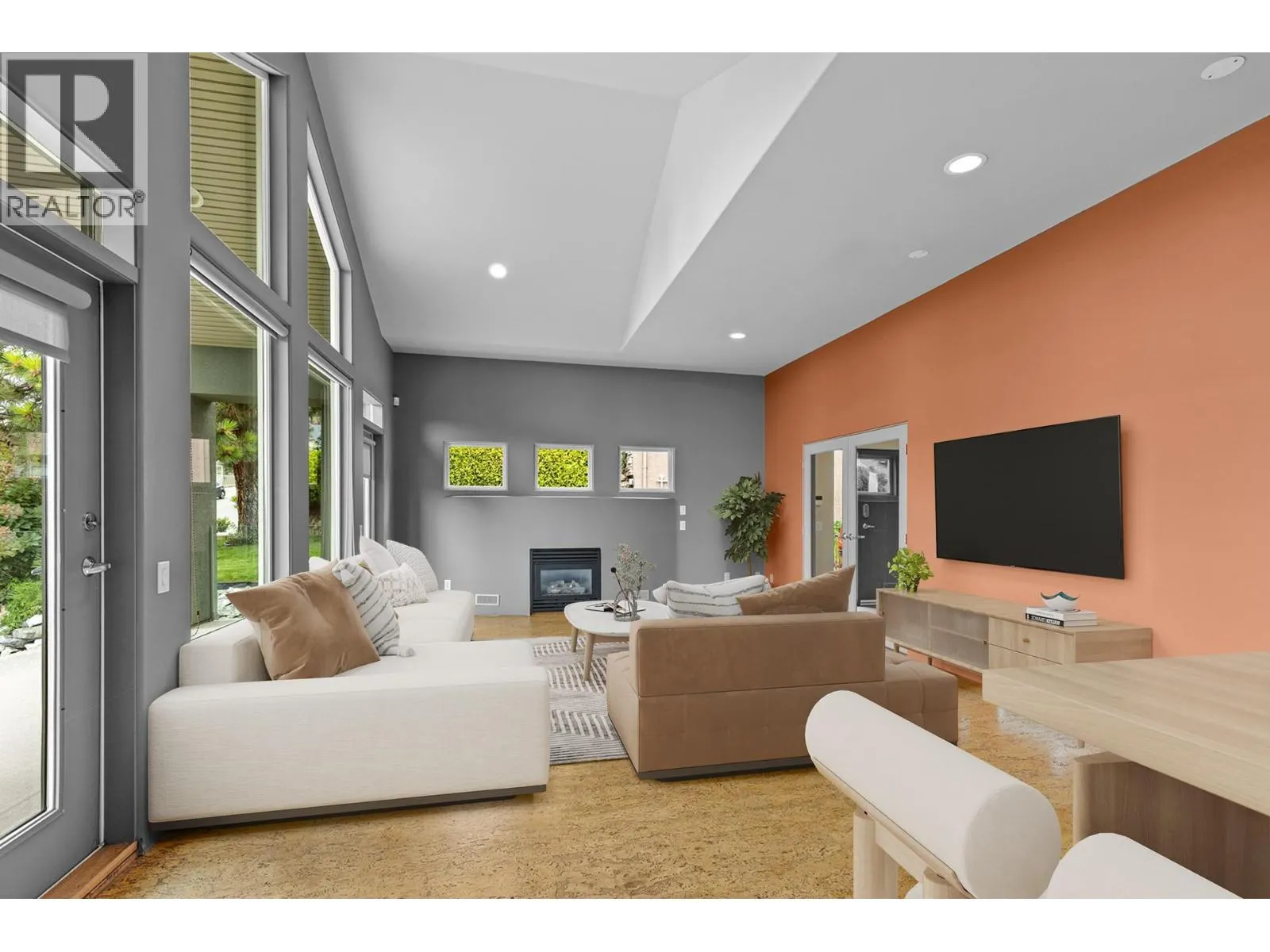 2111 Lillooet Crescent