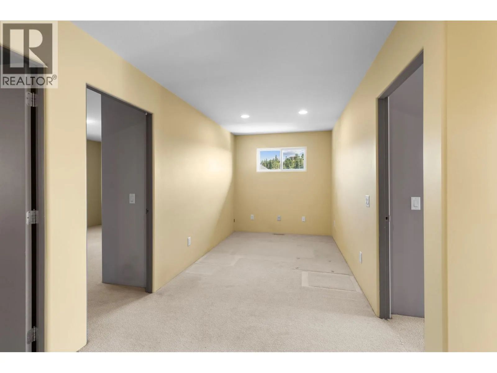 2111 Lillooet Crescent