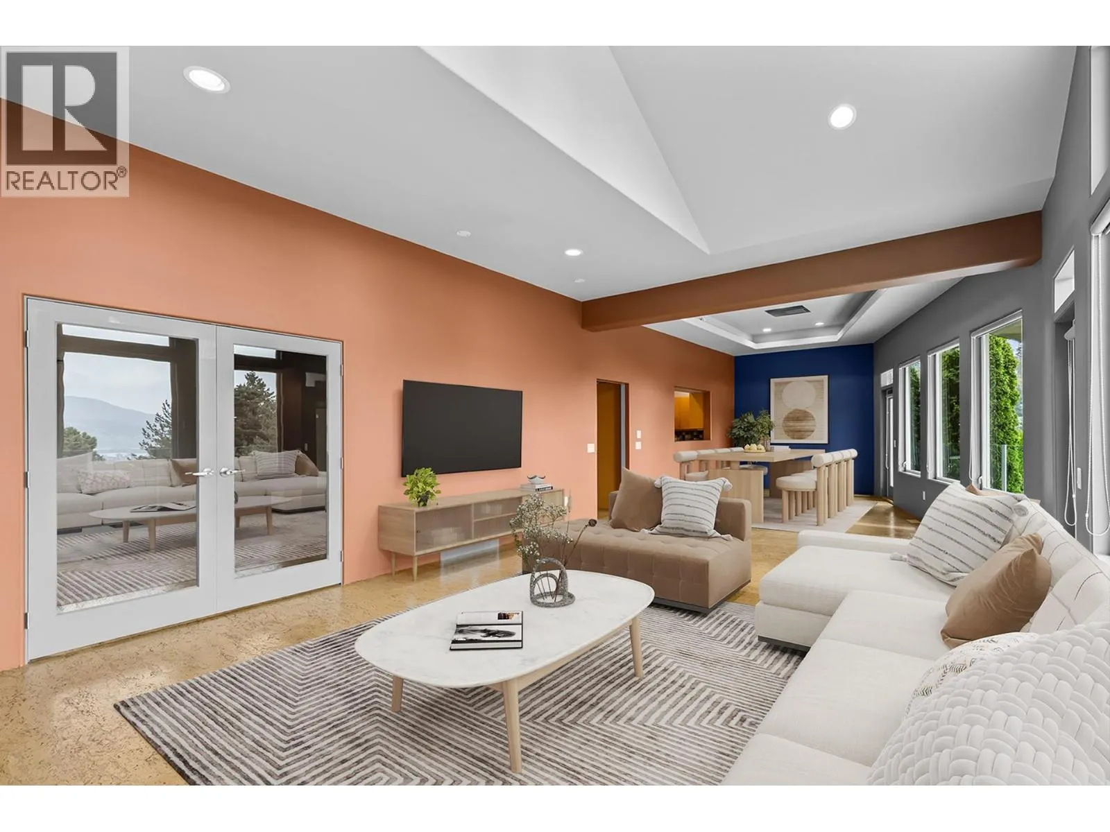 2111 Lillooet Crescent