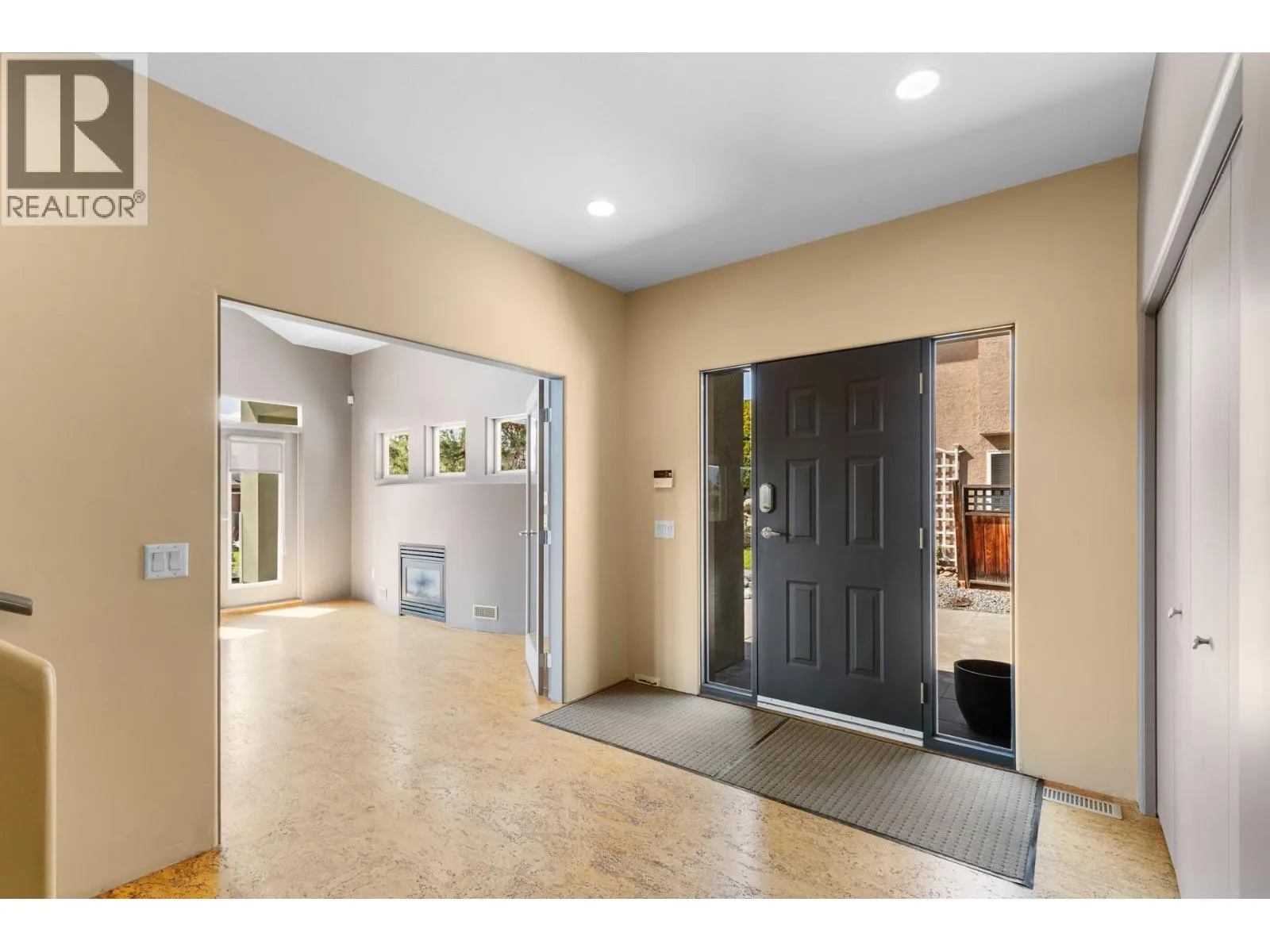 2111 Lillooet Crescent