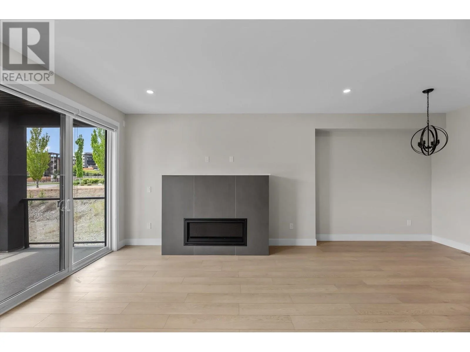 1793 Viewpoint Drive