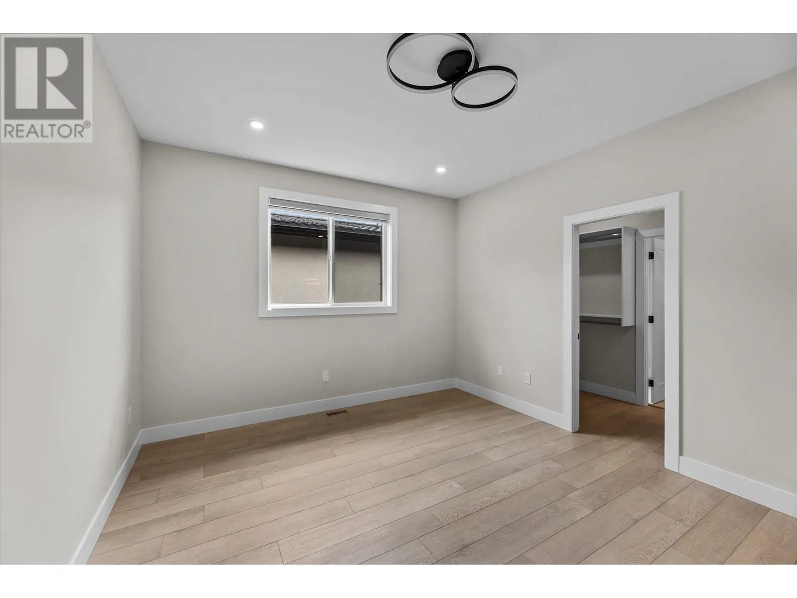 1793 Viewpoint Drive