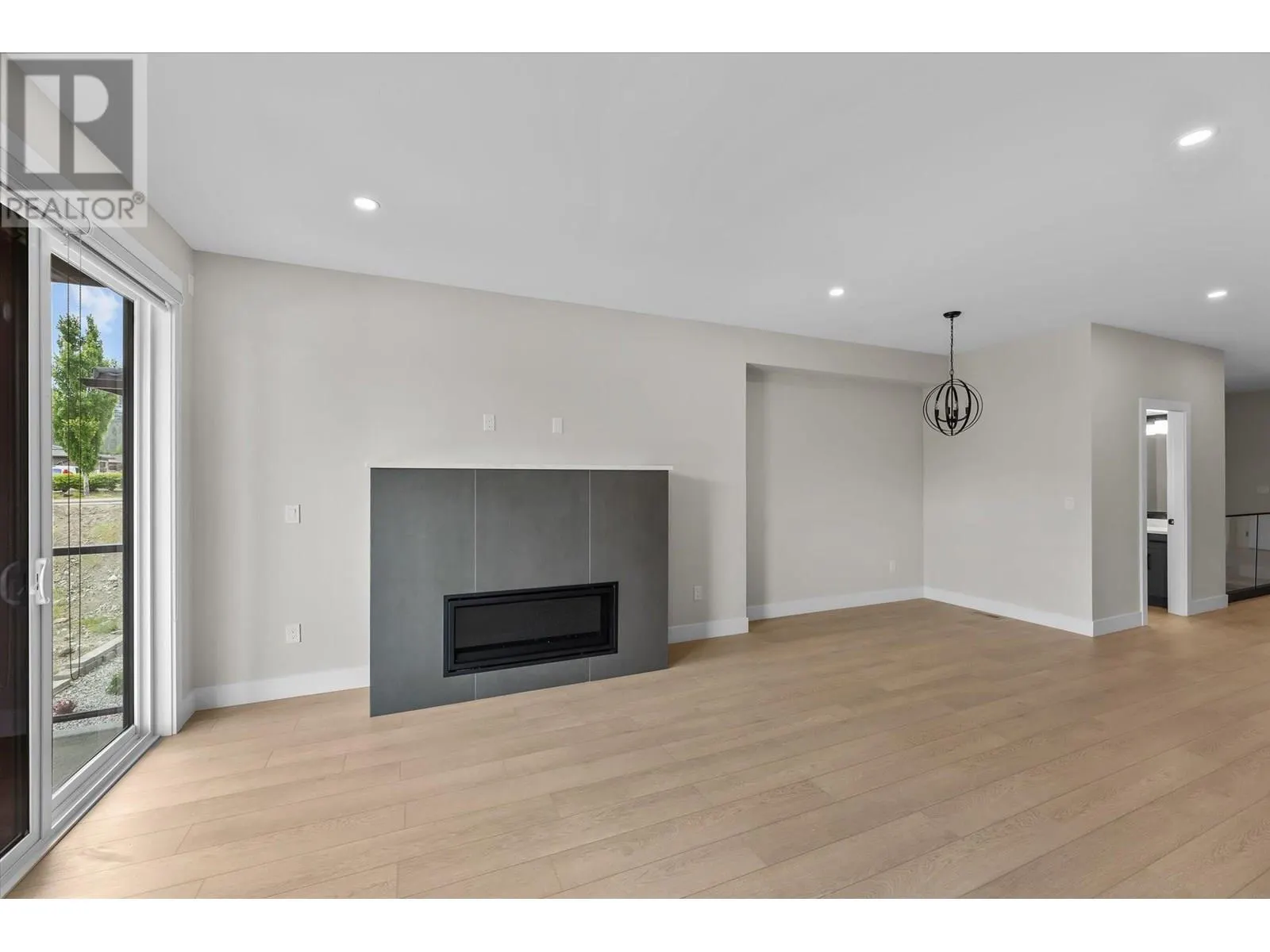 1793 Viewpoint Drive