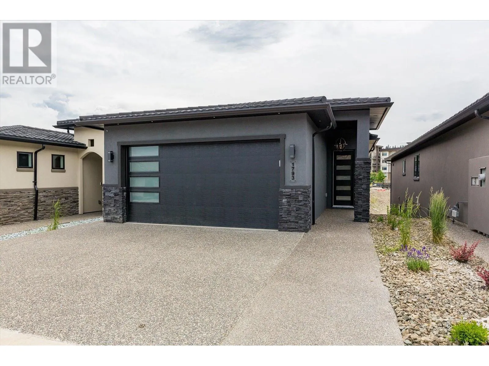 1793 Viewpoint Drive