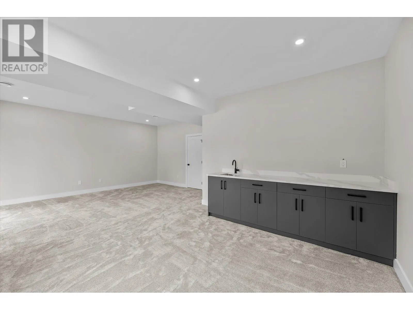 1793 Viewpoint Drive