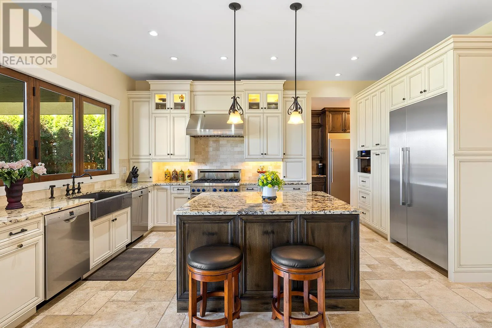 3321 Vineyard View Drive
