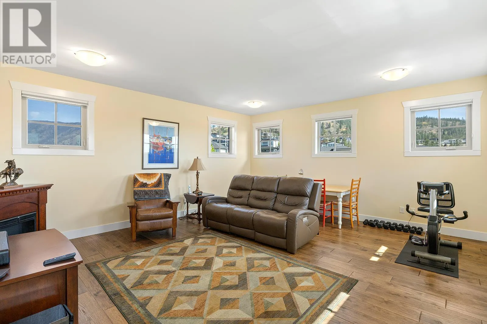 3321 Vineyard View Drive
