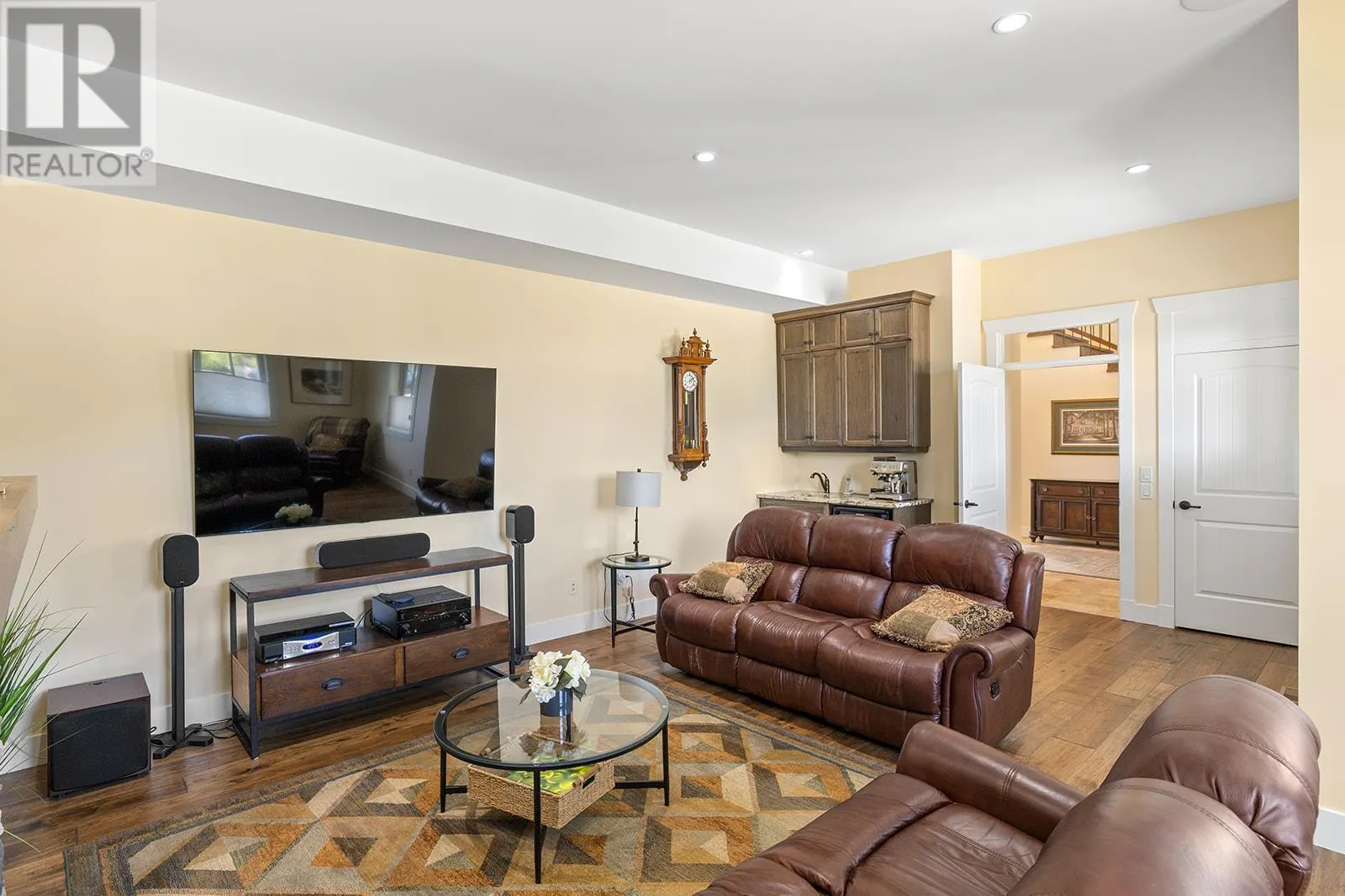 3321 Vineyard View Drive